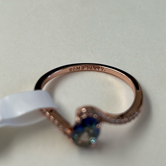 Lab Created Ring - Picture 3 of 7